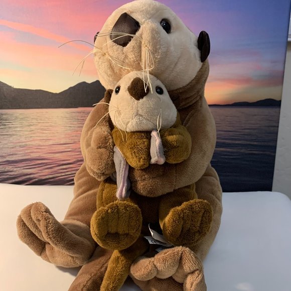 Mama and Pup Sea Lions - Wildlife Artists - Picture 1 of 5